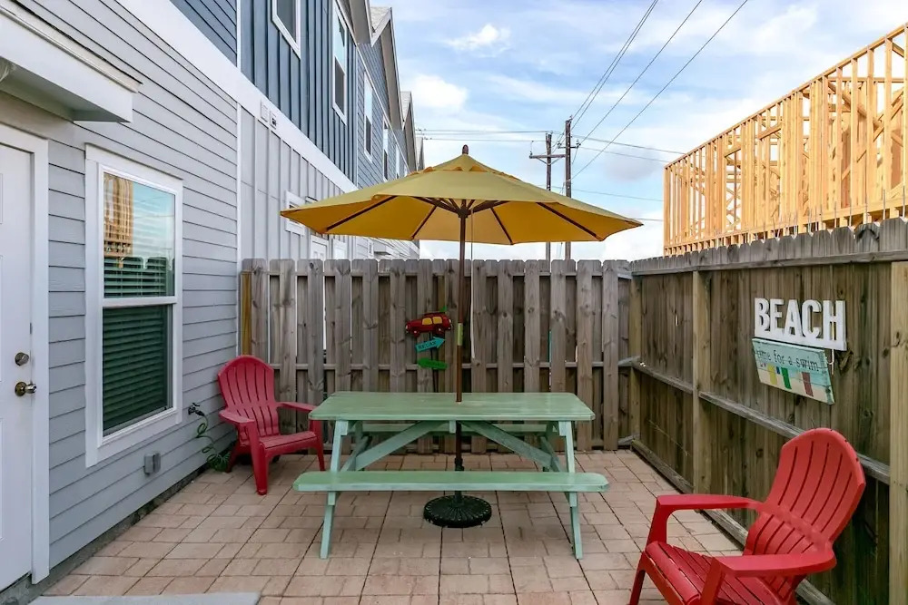 15233 Beach Way Drive Townhome