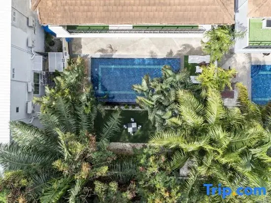 Pattaya Private 4-Bedrooms, 5-Bathrooms Pool Villa
