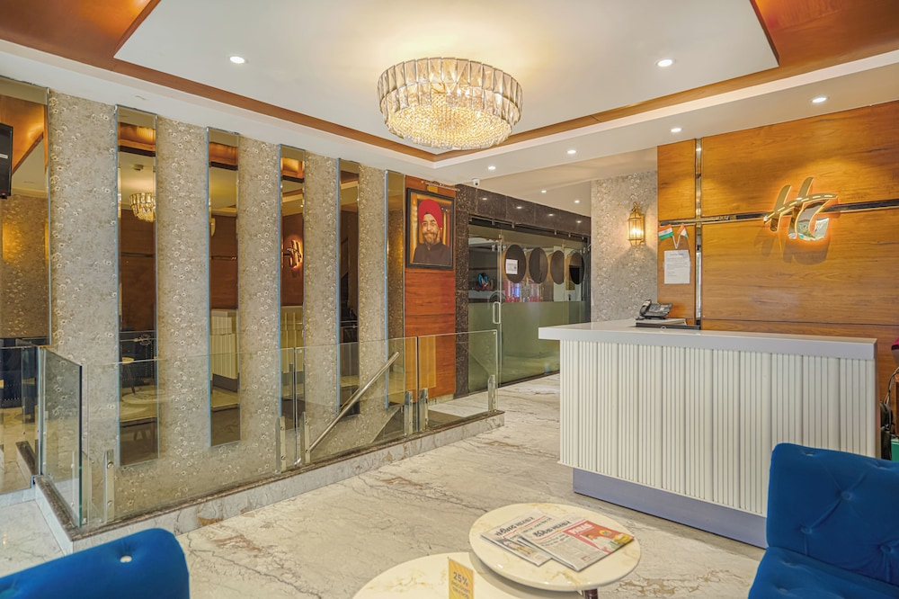 Hotel Highway Greens Near VR Punjab Mall Airport Road Mohali Chandigarh