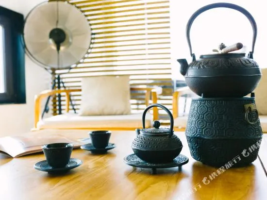Houying Lishan Inn