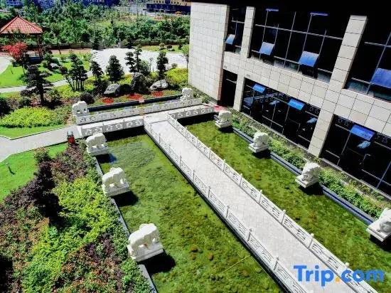 Luzhou Fengzeyuan Hotel