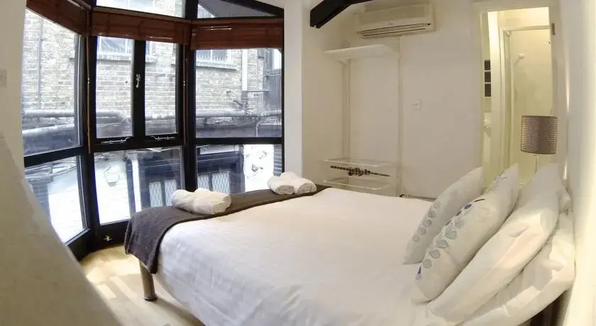 London City Court Yard Cottage