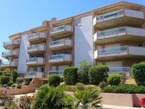 Apartment Les Jardins del Mar-2 by Interhome