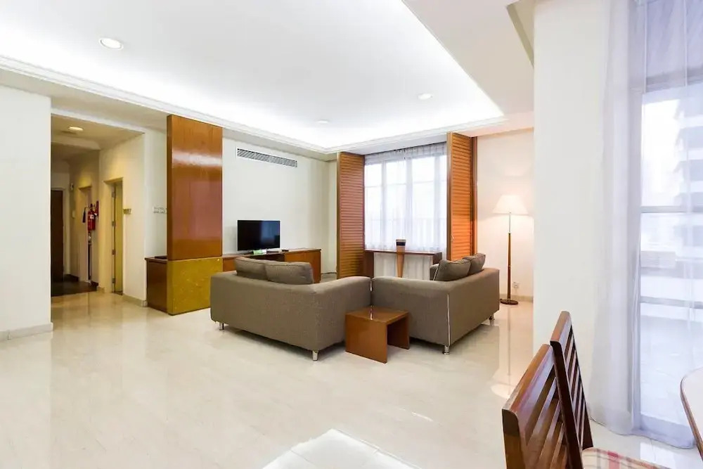 Classic 2BR in Changkat B. Bintang, KL Tower View