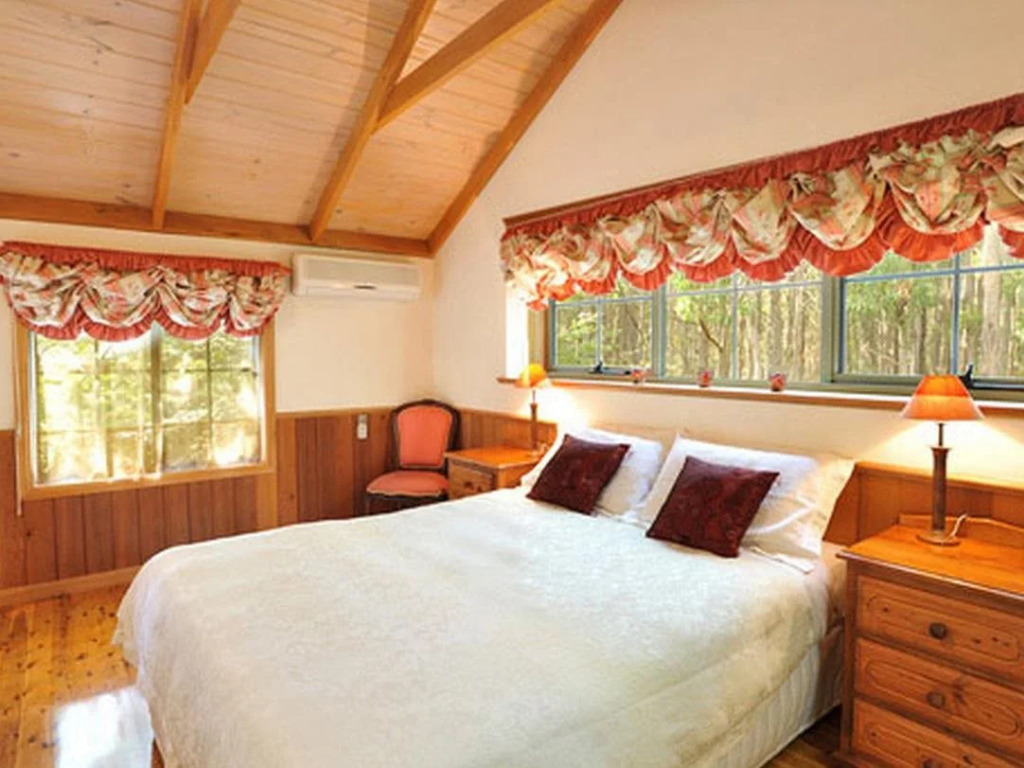Eagle Hammer Cottages