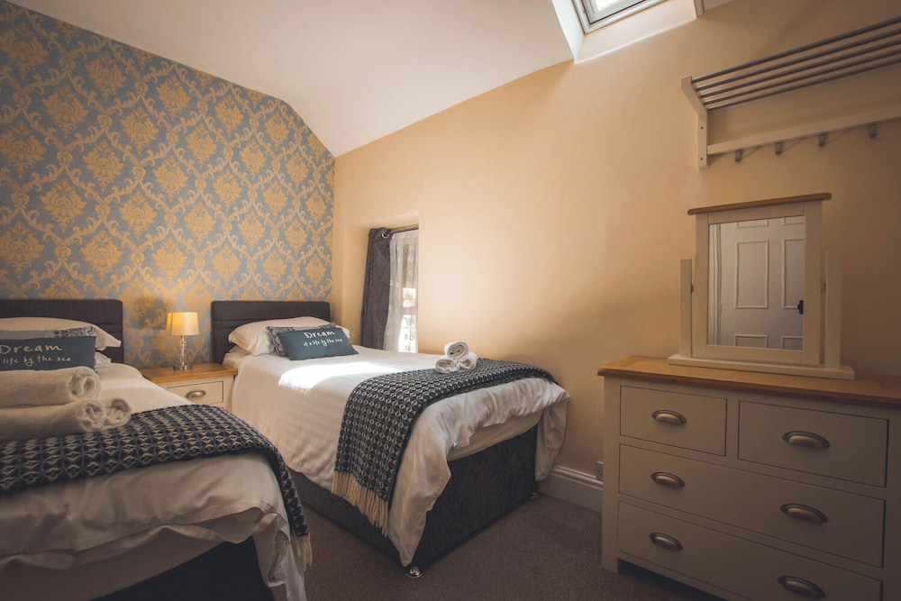 Noddfa Country House