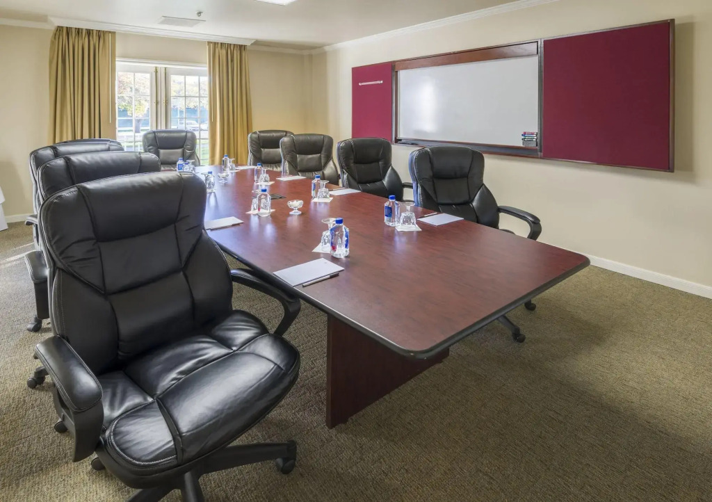 Cooper Hotel Conference Center & Spa
