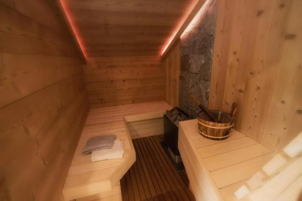 TOUT NEUF - Chalet Pébie 8 à 10 pers avec sauna