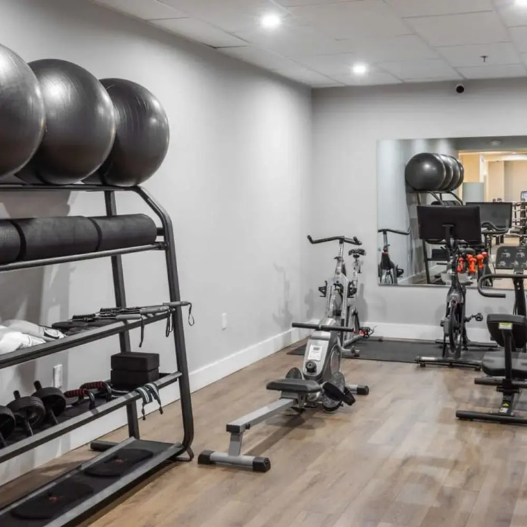 Sosuite 1BR Apt w W D Gym Lounge Park View