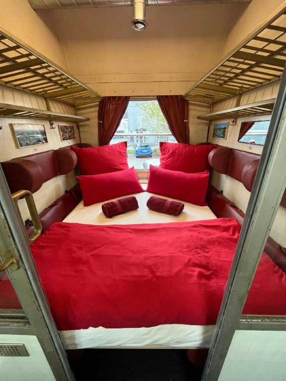Übernachtung im nostalgischen Bahnwaggon