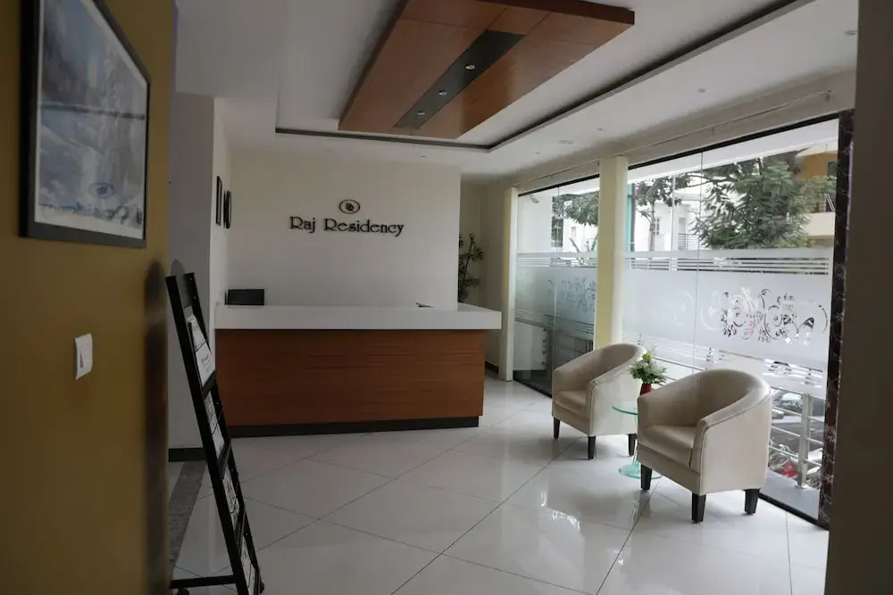 Hotel Raj Residency