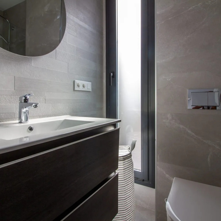 Villa Esmeralda 20 by BookaParadise