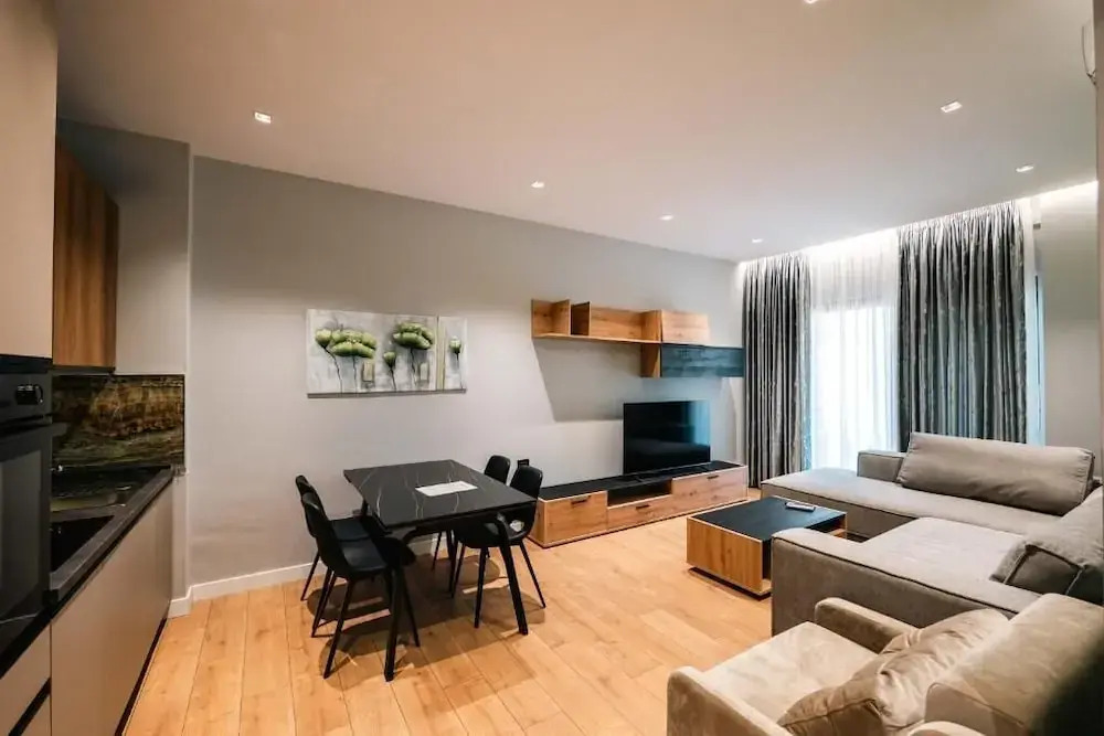 Day Lux Apartments