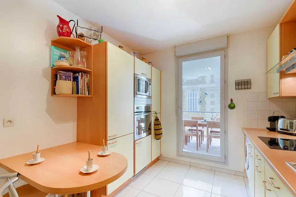 Beautiful T4 - AC - Parking - Balcony at Périer