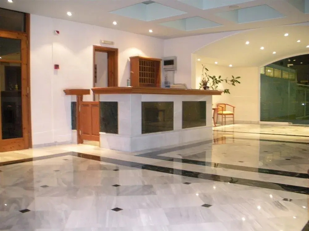 Matthias Hotel Apartments