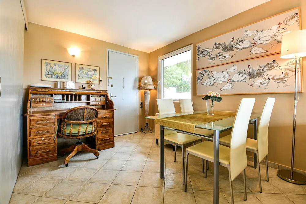 Beachside Bungalows