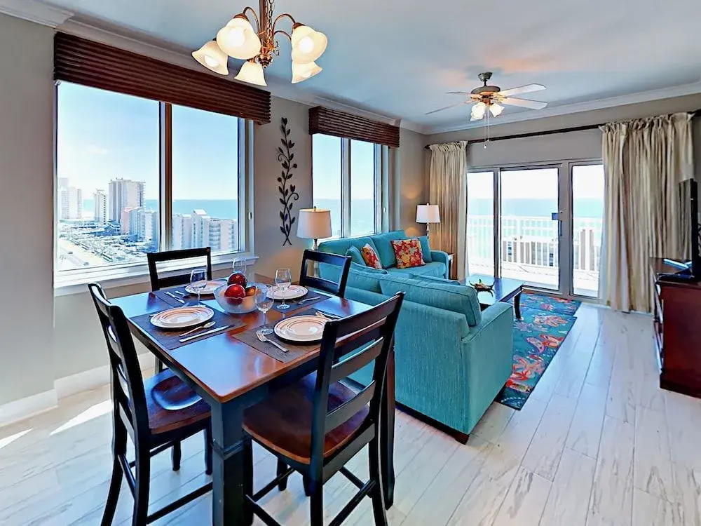1010 West Beach Condo - 2 Br condo by RedAwning