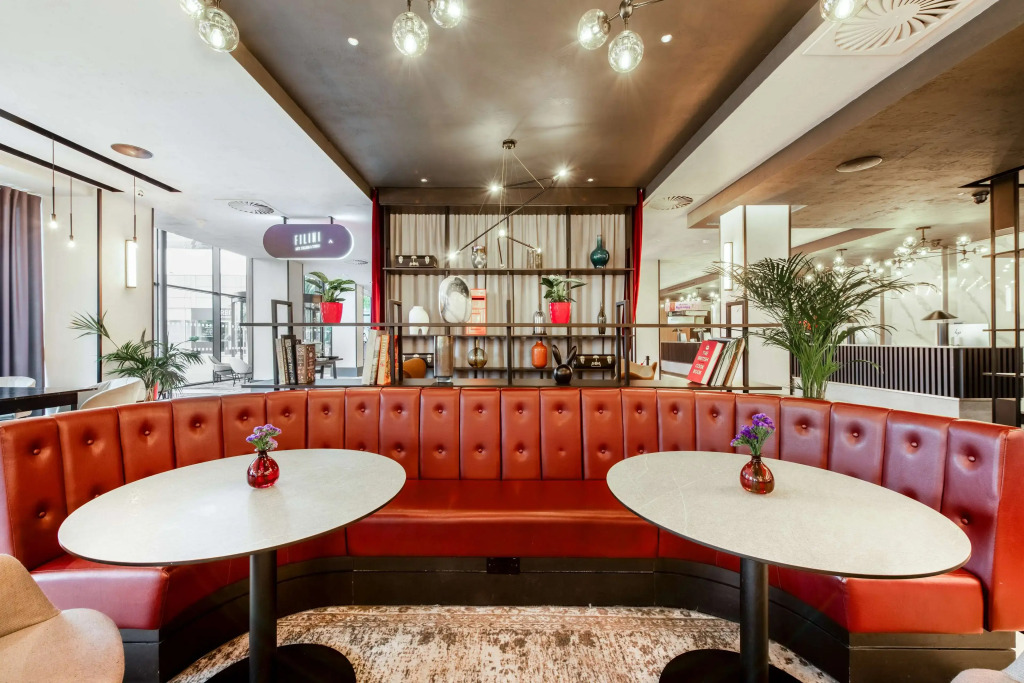 Radisson RED London Heathrow