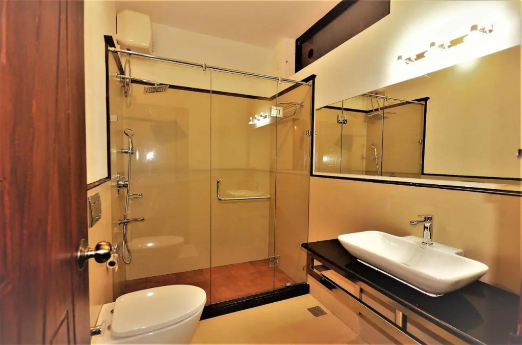 LakeRose Wayanad Resort - Lake view