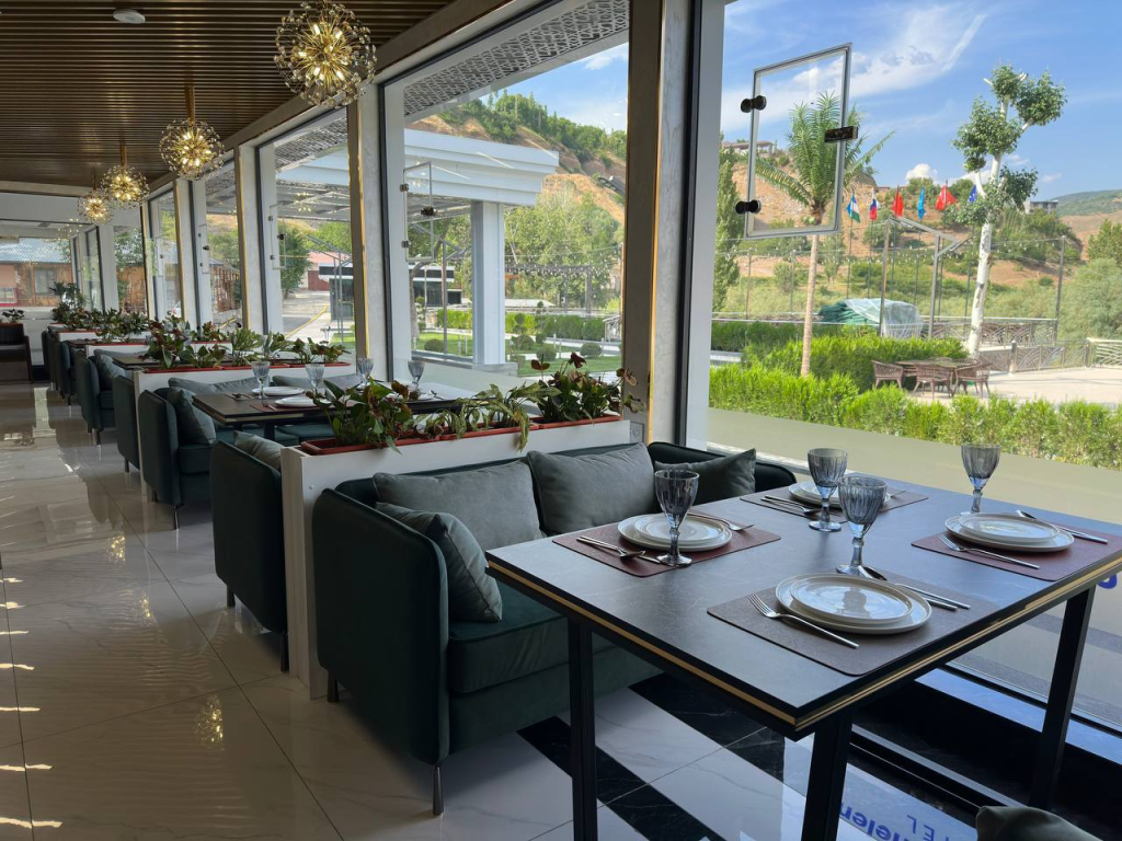 Ugam Michelen Hotel