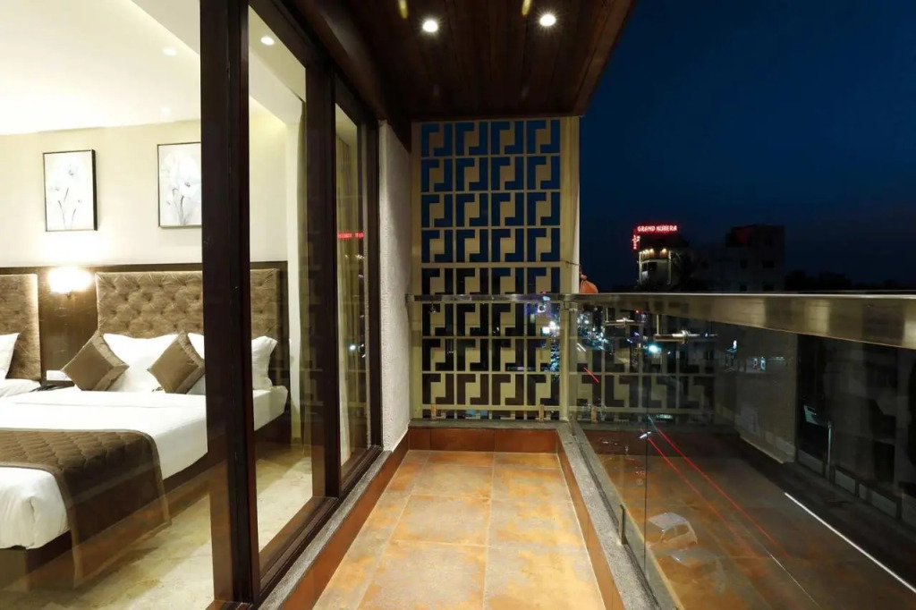 TRESCA A LUXURY HOTEL