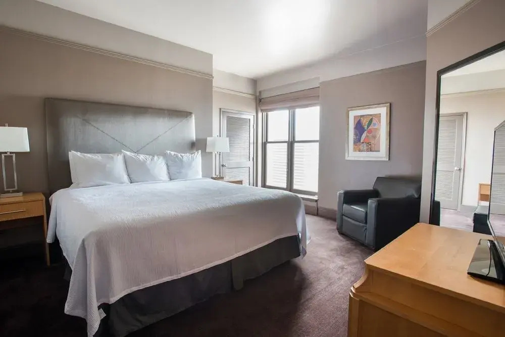 Magnolia Hotel Downtown Dallas