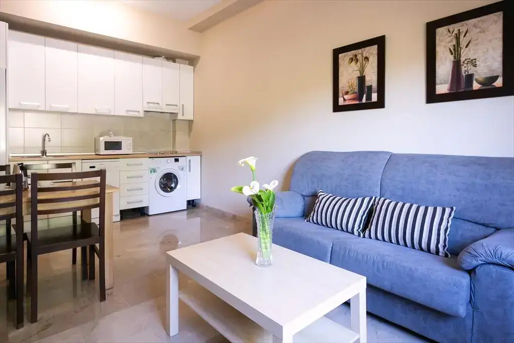 Apartamentos Turísticos La Castilleja