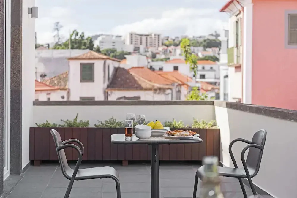 Downtown Funchal Apartments 3A Encumeada by An Island Apart