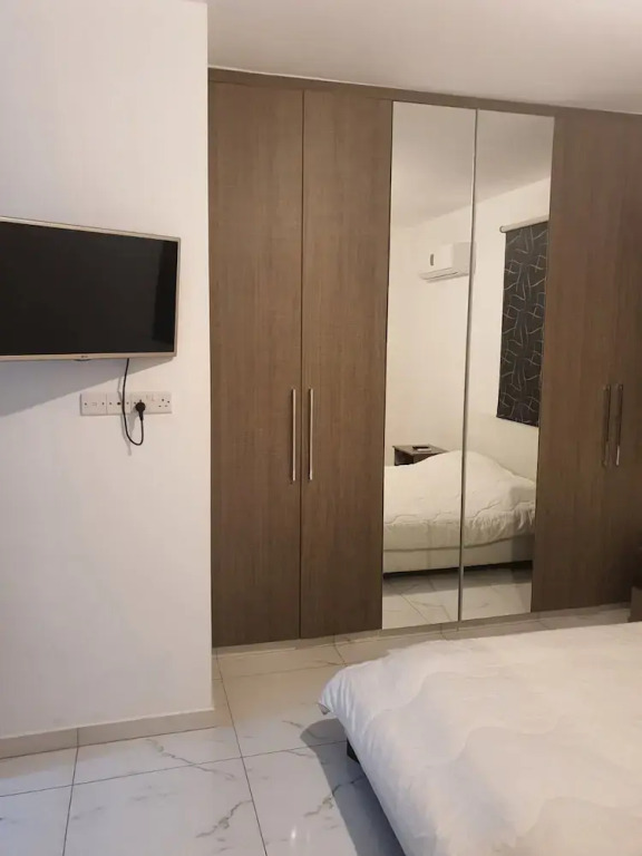 Lovely 2-bed Apartment in Larnaca