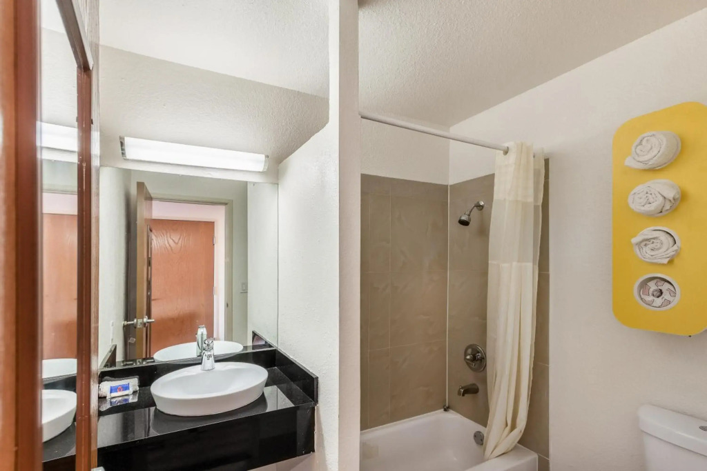 Motel 6-Dallas, TX - South