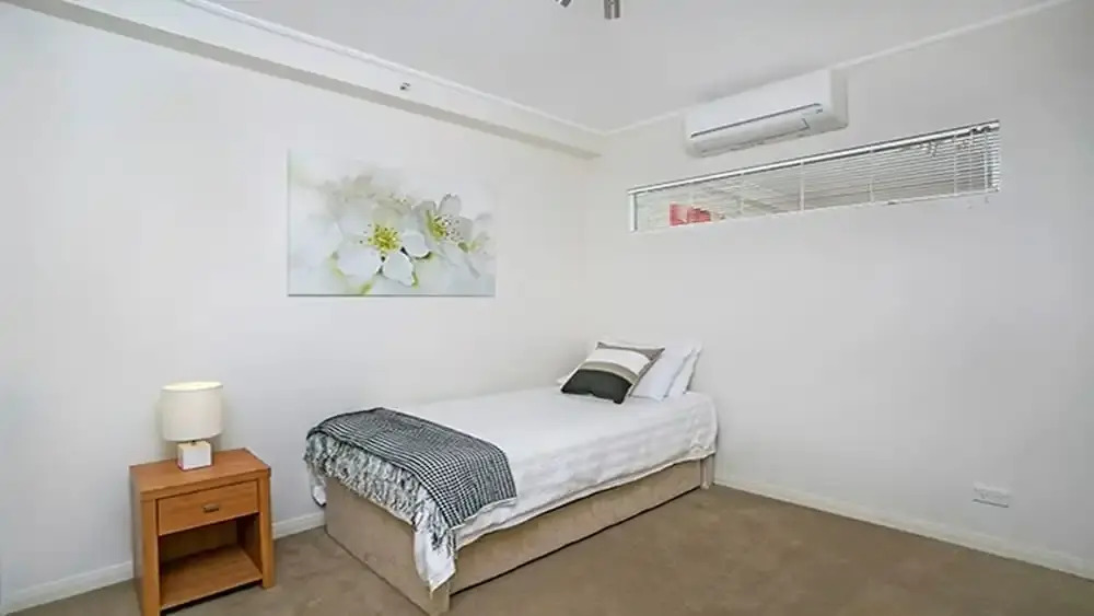 The Apartment Service AX301