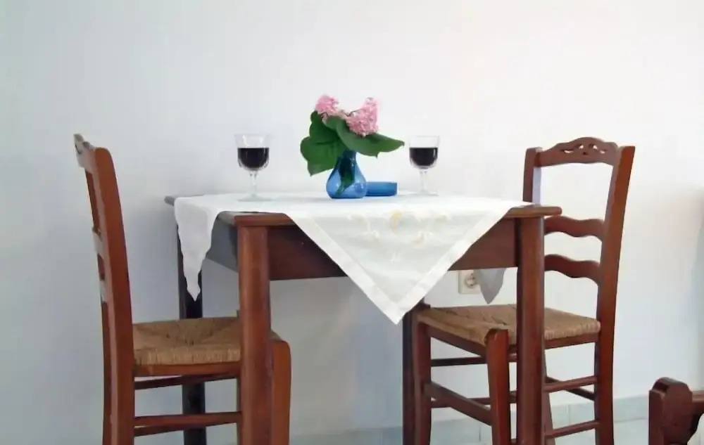 Erato Apartments
