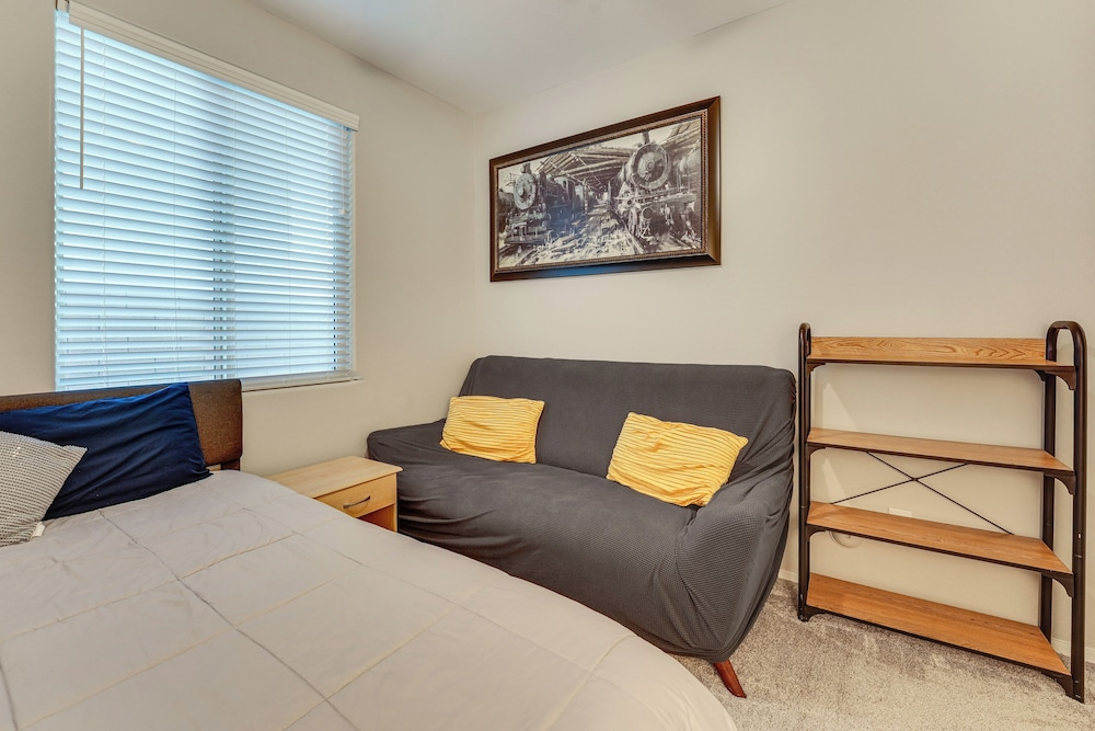 Wfh-friendly Casa Grande Home 3 Mi to Golf Course