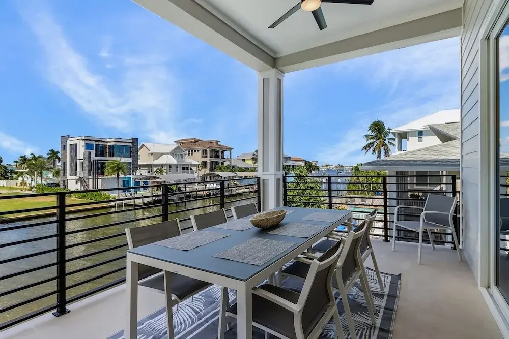 Brand New Luxury Build 265 Carolina Ave: Heated Pool, Hot Tub 6 Bedroom Home