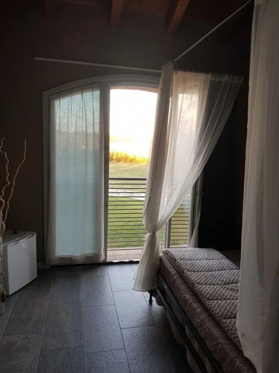 B&B Commanderia