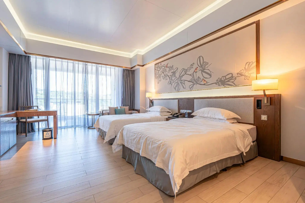 Biquan Kongzhong Hot Spring Hotel