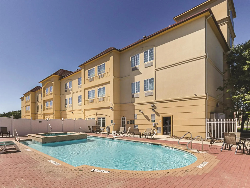 Spark by Hilton San Antonio Dominion