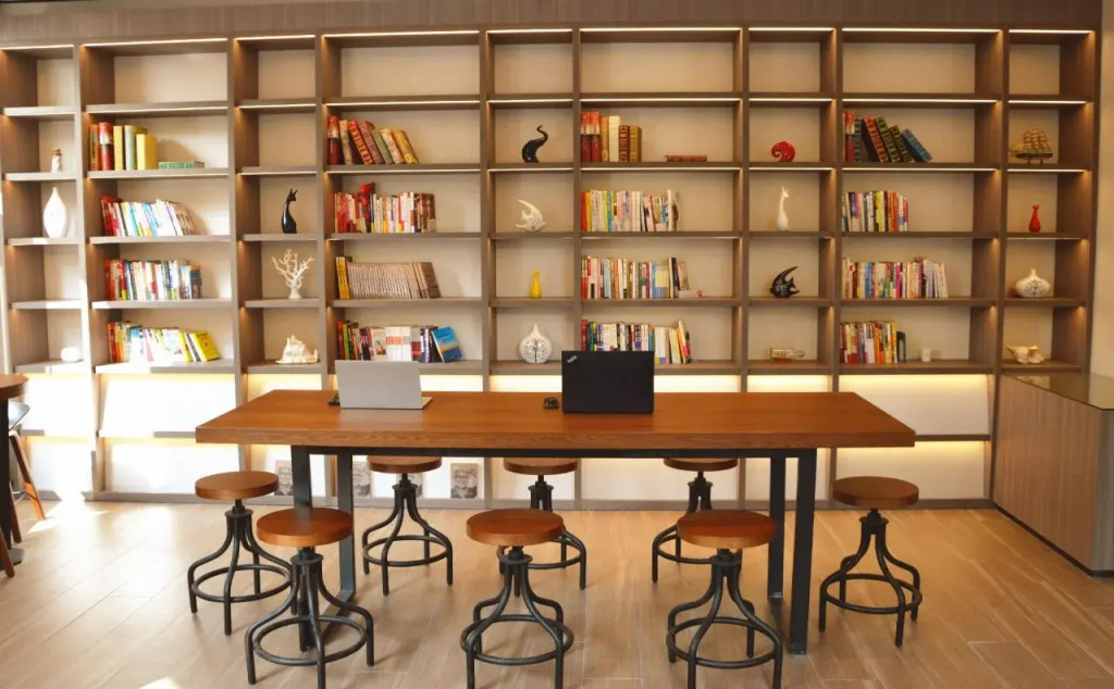 Hanting Hotel Qingdao Yan'an 3rd Road Zhiquan Road Metro Station