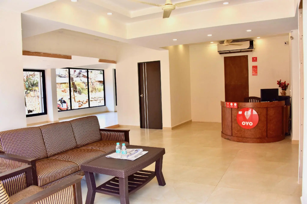 OYO Flagship 11950 Relax Holiday Home