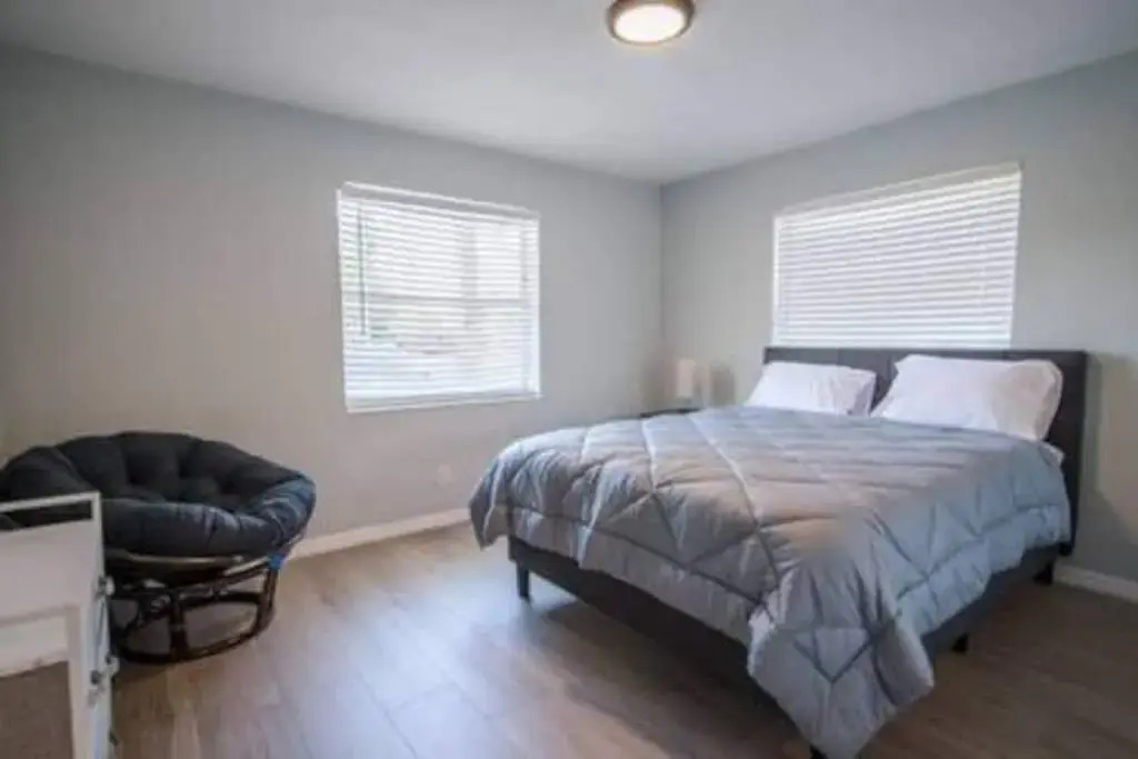5144 Duplex in Oakland Park