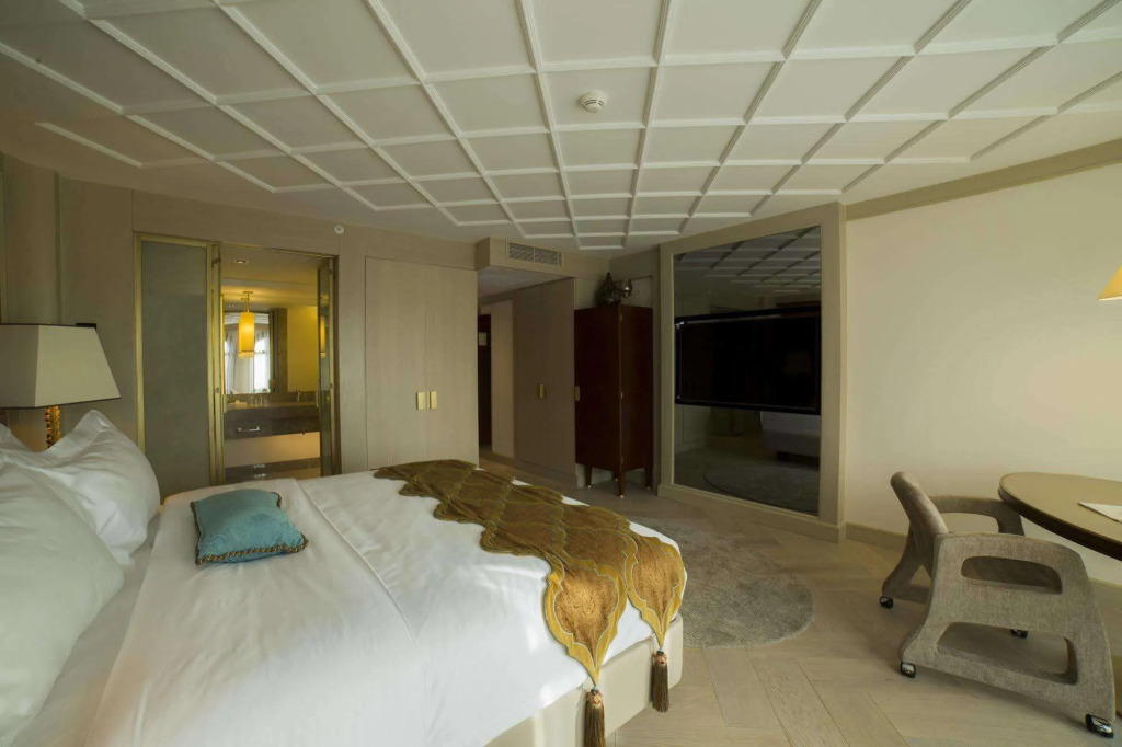 Mega Residence Hotel
