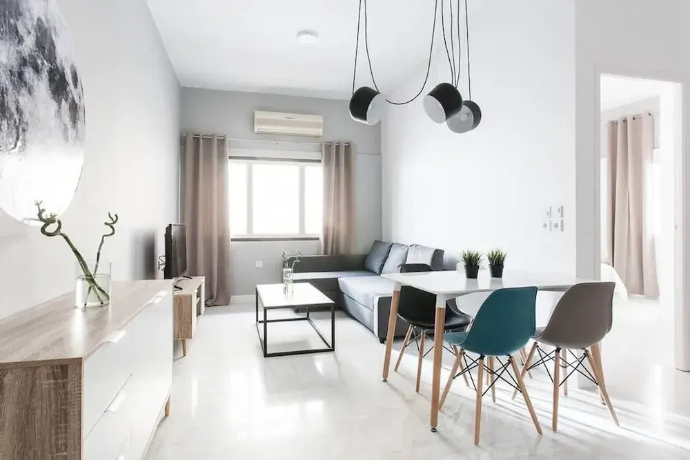 Stunning Renovation In Plaka For 4Guests