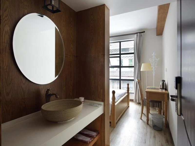 V Theme Inns Hangzhou Lingyin Villa Branch