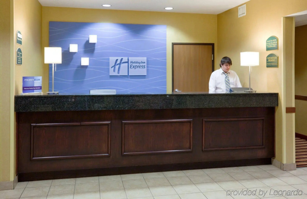 Holiday Inn Express Hotel and Suites Stevens Point by IHG