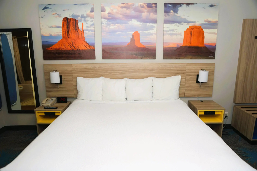 Days Inn by Wyndham East Albuquerque Newly Renovated