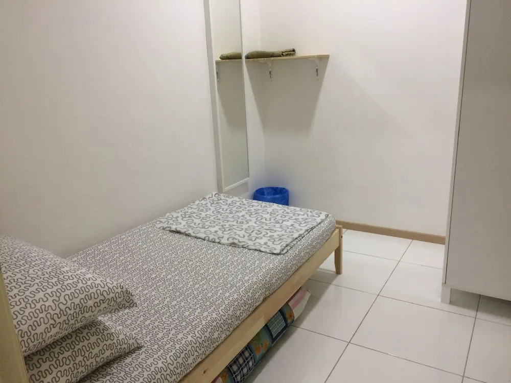 Lawang Suite Apartment With Balcony