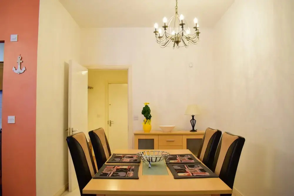1 Bedroom Apartment Next to 3arena Sleeps 2