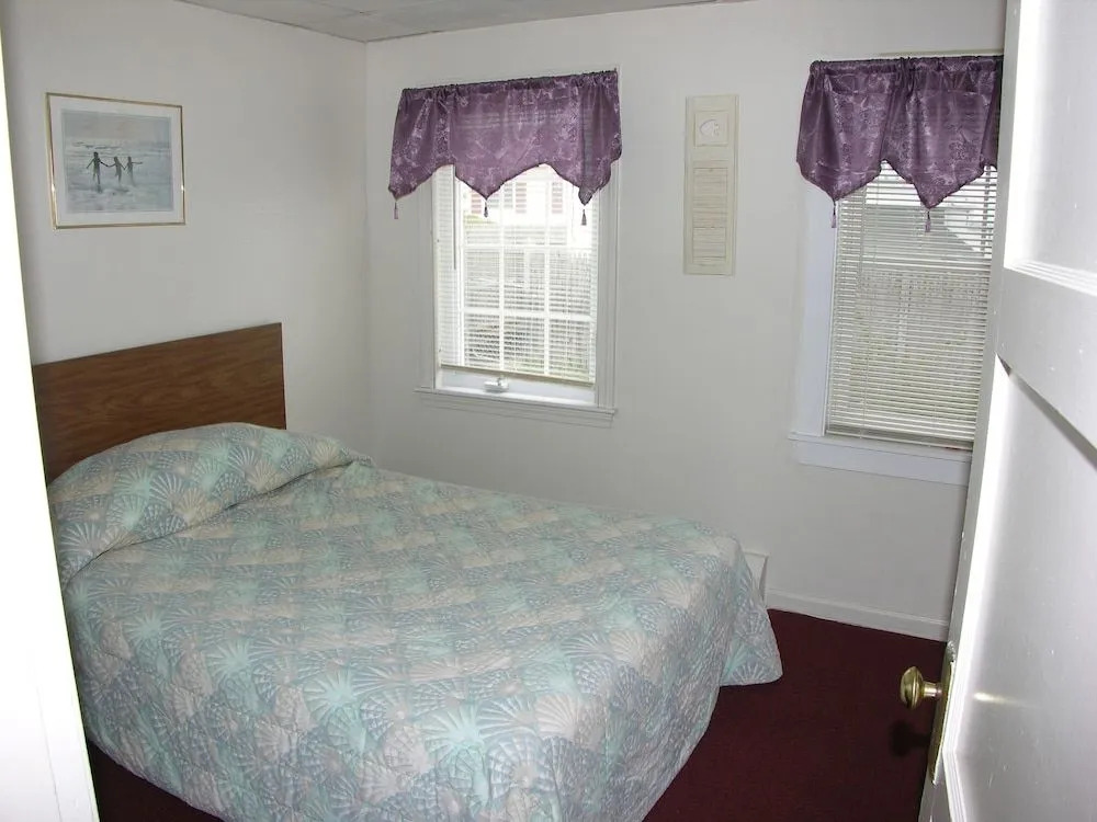Alouette Beach Resort Economy Rooms