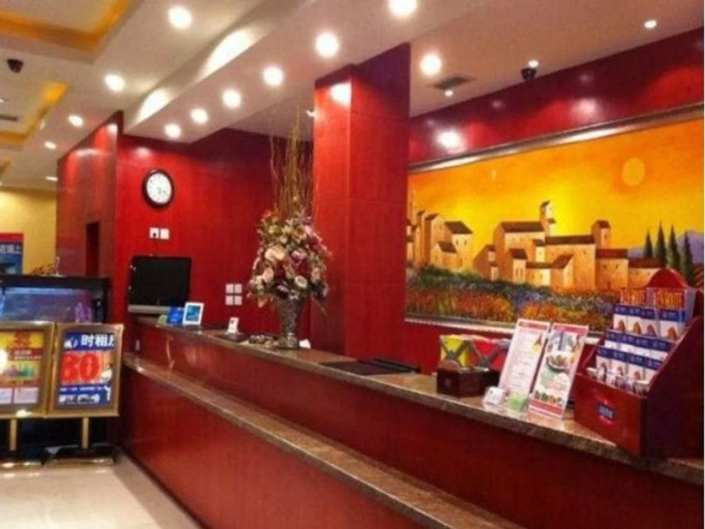 Hanting Hotel Wuhan Wuchang Railway Station