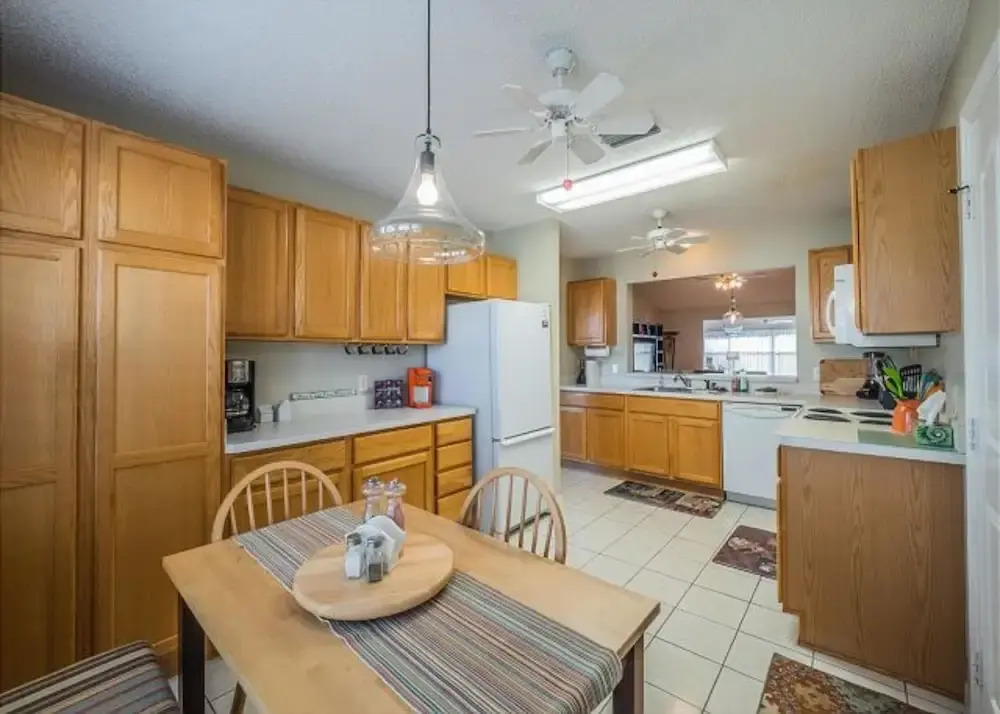 Augustine Drive 1820 by White Pelican VR